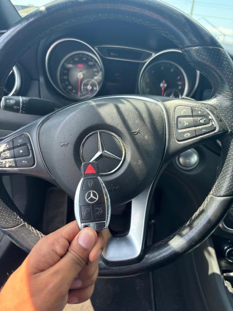 24Locksmith service – automotive lockout